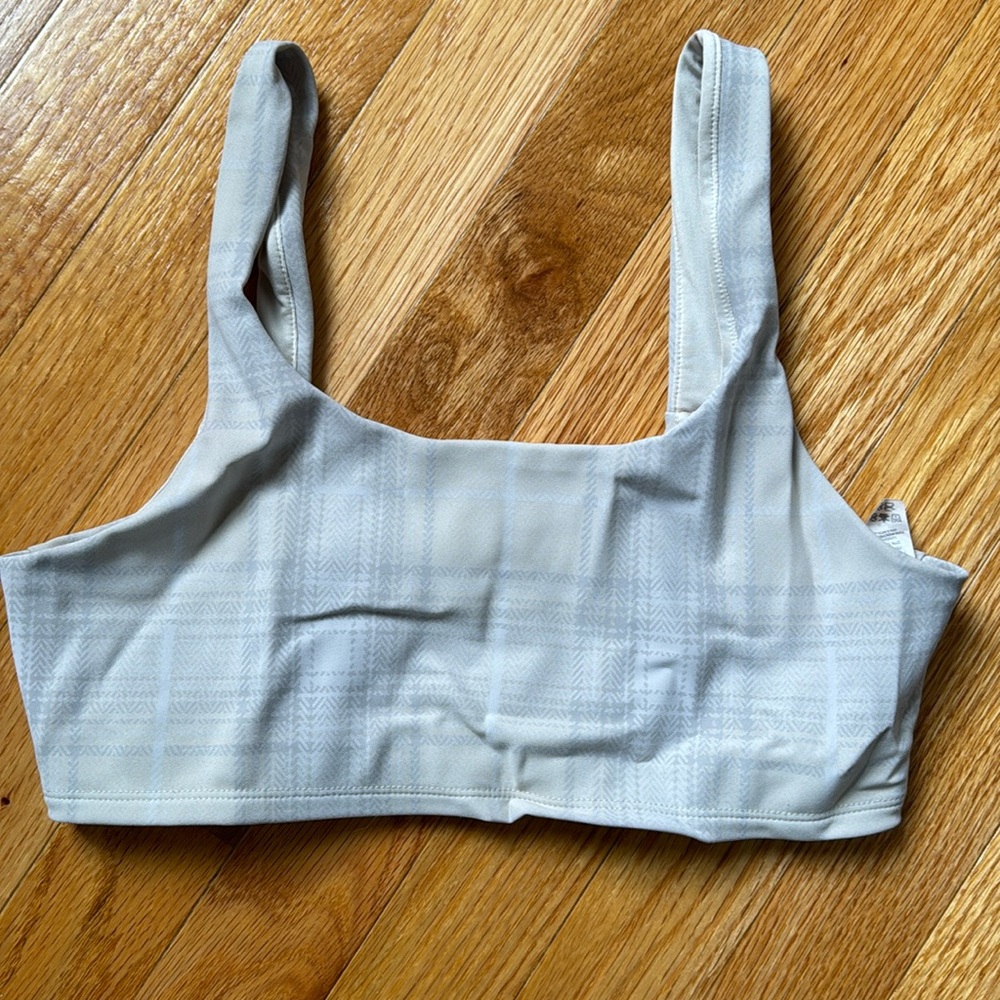 Sports bra